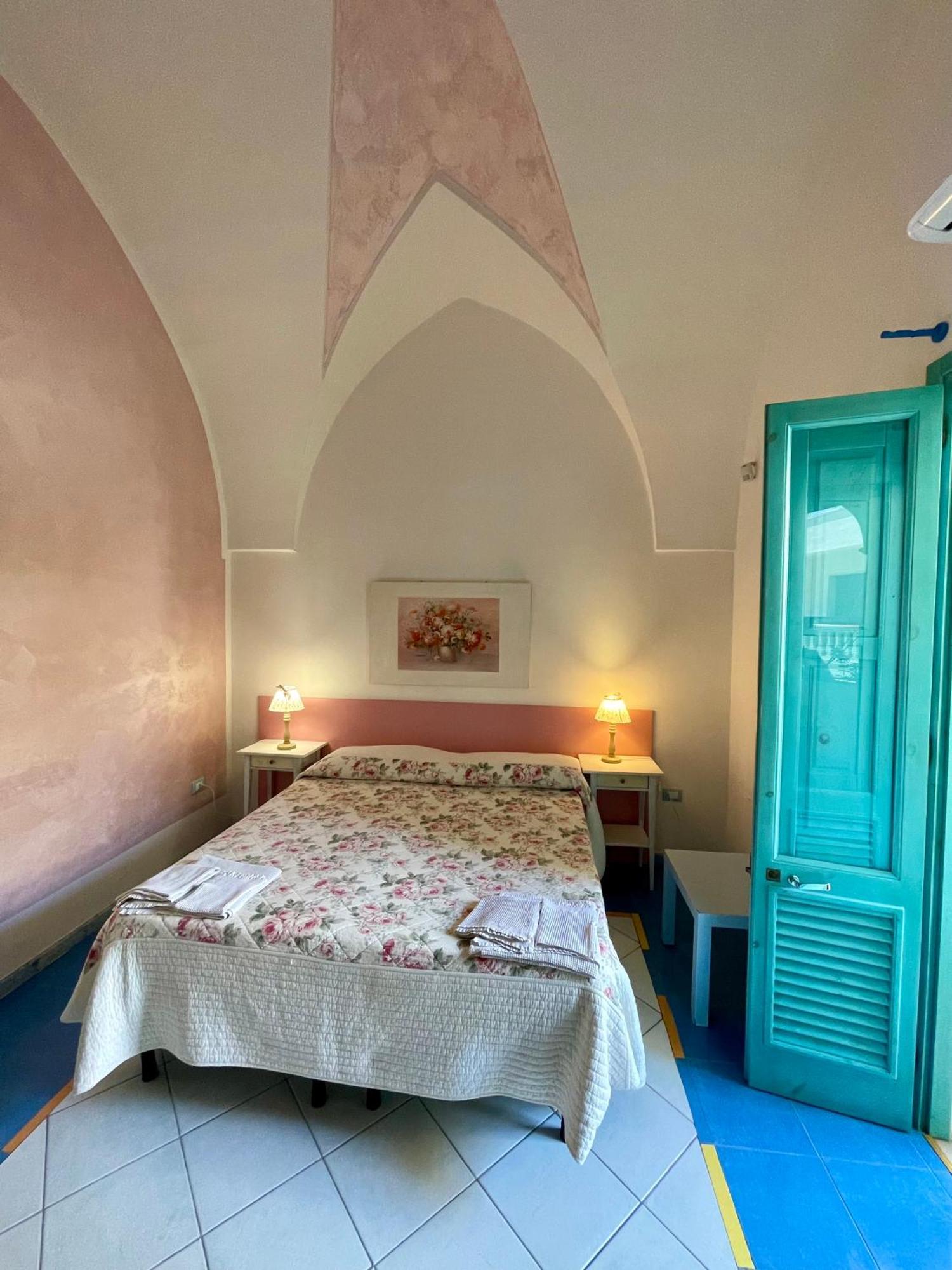 Bed and Breakfast Araucaria Torre San Giovanni Exterior foto