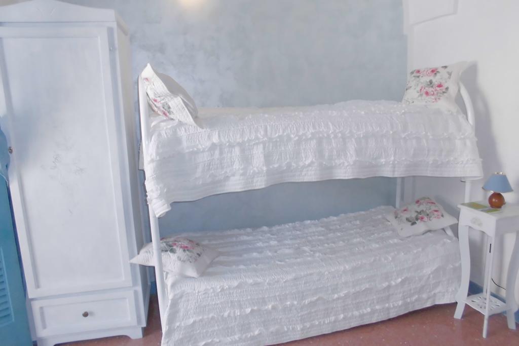 Bed and Breakfast Araucaria Torre San Giovanni Habitación foto